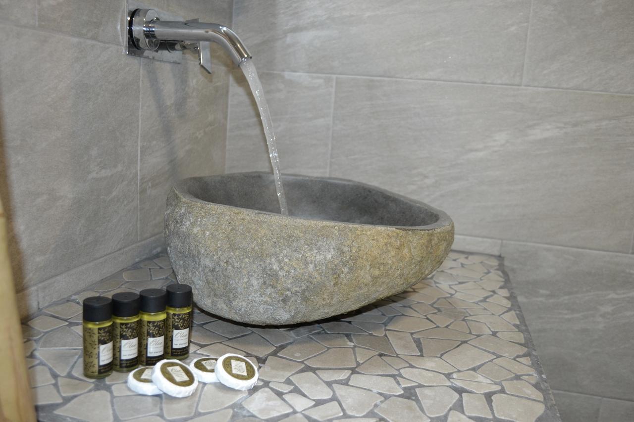Artemis Suites Romanos  Ngoại thất bức ảnh