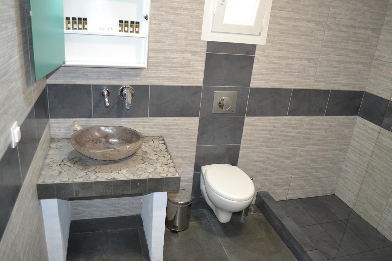 Artemis Suites Romanos  Ngoại thất bức ảnh
